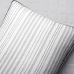 Kirkland's Home Box Stitch Cotton Full/Queen 3-Pc. Quilt Set- Quilts