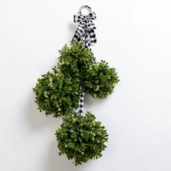 Kirkland's Home Boxwood And Buffalo Check Swag- Wreaths