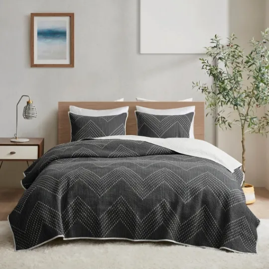 Kirkland's Home Chevron Full/Queen 3-Pc. Coverlet Set- Bedspreads & Coverlets
