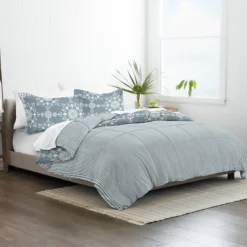 Kirkland's Home Daisy Medallion Queen 3-Pc. Comforter Set- Comforters