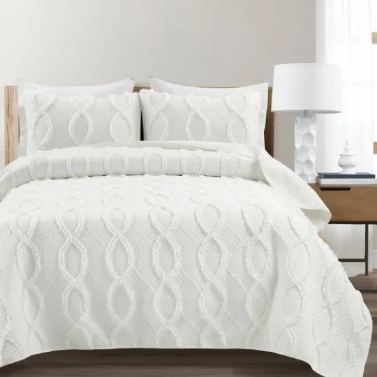 Kirkland's Home Daisy Trellis Ruffles 3-Pc. Queen Quilt Set- Quilts