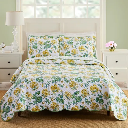 Kirkland's Home English Meadow 3-Pc. King Quilt Set- Quilts