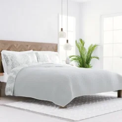 Kirkland's Home Gray Damask Reversible 3-Pc. Queen Quilt Set- Quilts