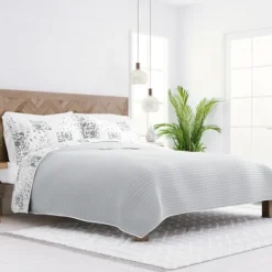 Kirkland's Home Gray Patchwork Reversible 3-Pc. Queen Quilt Set- Quilts