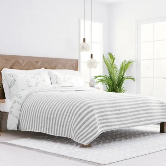Kirkland's Home Gray Vines Reversible 3-Pc. King Quilt Set- Quilts