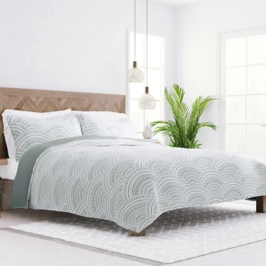 Kirkland's Home Green Scalloped Reversible 2-Pc. Twin Quilt Set- Quilts