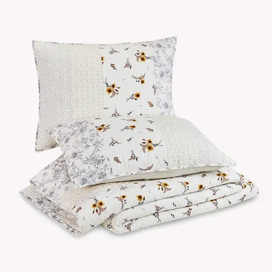 Kirkland's Home Jessica Simpson Floral Endora King Quilt Set- Quilts