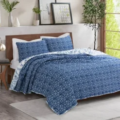 Kirkland's Home Navy Paisley 3-Pc. Full/Queen Reversible Quilt Set- Quilts