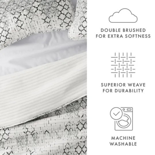 Kirkland's Home White Trellis Reversible 2-Pc. Twin Quilt Set- Quilts