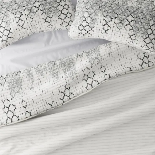 Kirkland's Home White Trellis Reversible 3-Pc. Queen Quilt Set- Quilts